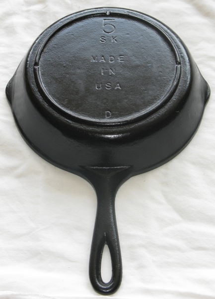 1983 Lodge 5 Skillet Bottom View